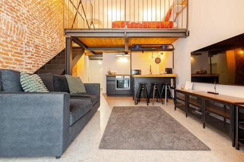 Kitchen or kitchenette, Living room