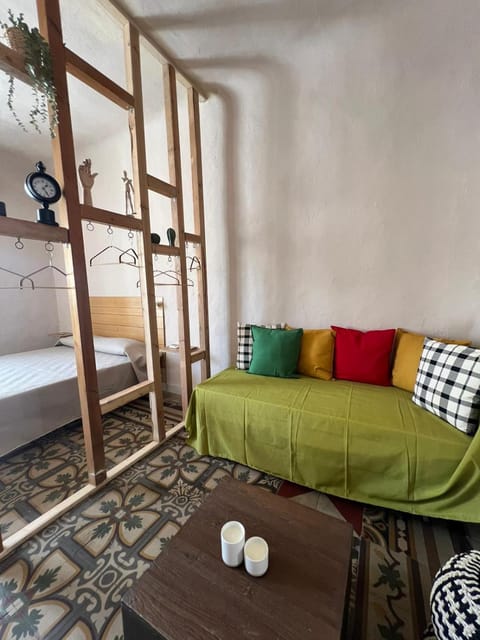 Bed, Seating area, Bedroom