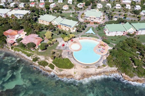 Bird's eye view, Swimming pool