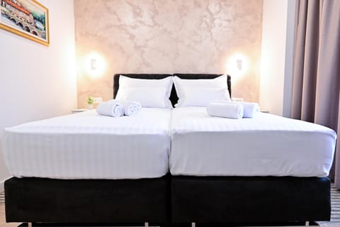 Luxury Rooms Pojta Bed and Breakfast in Split-Dalmatia County