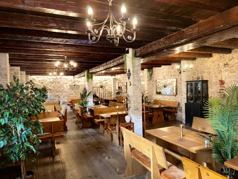 Luxury Rooms Pojta Bed and Breakfast in Split-Dalmatia County