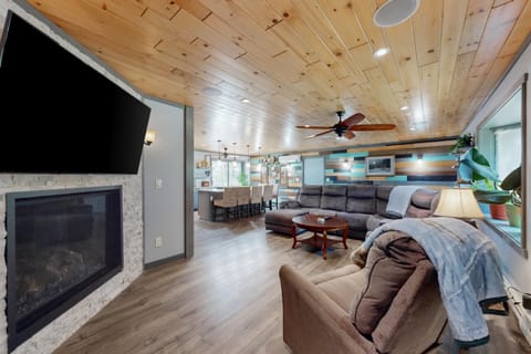 Cozy Oaks House in Wisconsin