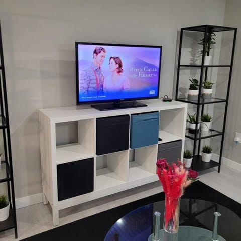 Communal lounge/ TV room, TV and multimedia, Evening entertainment