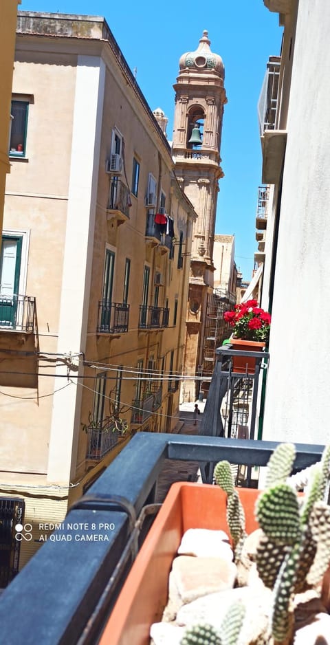 Property building, Day, View (from property/room), Balcony/Terrace, City view