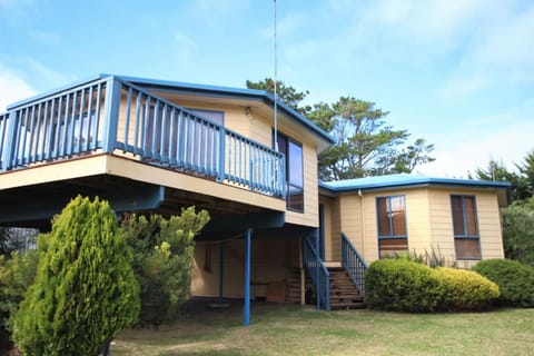 Property building, Day, Garden, Balcony/Terrace, Garden view