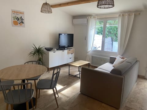 Petit mas en Provence House in Tarascon