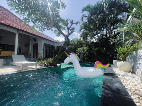 Day, Garden view, Pool view, Swimming pool
