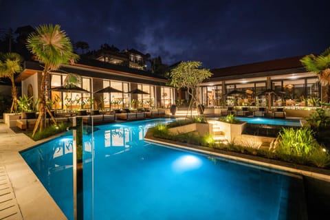 Property building, Seating area, Pool view, Swimming pool, internet, sunbed