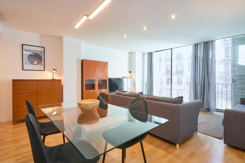 Living room, Seating area, Dining area