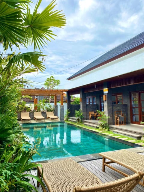 Pool view, Swimming pool