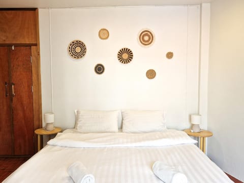 Bed, Bedroom, wardrobe