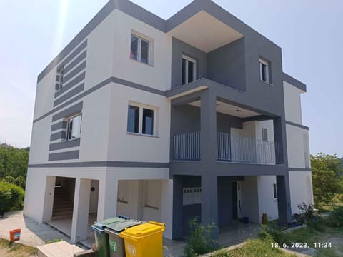 Property building, Summer
