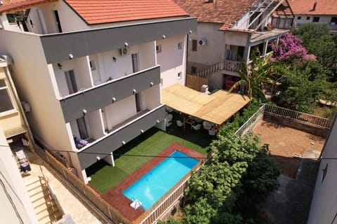 Property building, Swimming pool