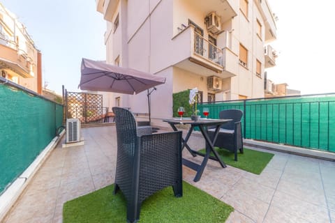 Property building, Patio, Patio, Spring, Day, Night, Winter, Summer, TV and multimedia, Balcony/Terrace, Balcony/Terrace, Fitness centre/facilities, Photo of the whole room, Autumn, Seasons, furniture, furniture, heating, heating, internet, internet, toaster, trouser press, washing machine, air conditioner, air conditioner