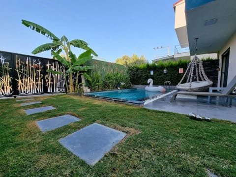 Villa Oyster Park Isıtmalı Yıldız Efektli Çocuk Havuzlu Villa Villa in Aydın Province