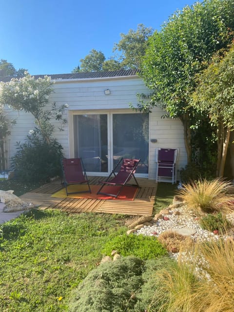 Studio terrasse avec piscine Apartment in Provence-Alpes-Côte d'Azur