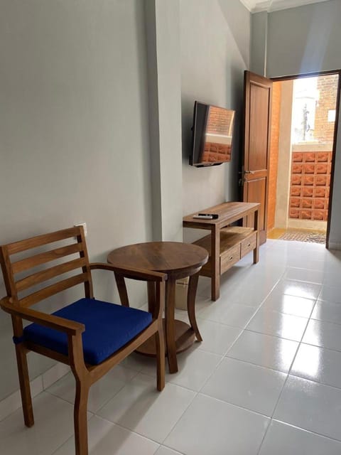 TV and multimedia, Seating area