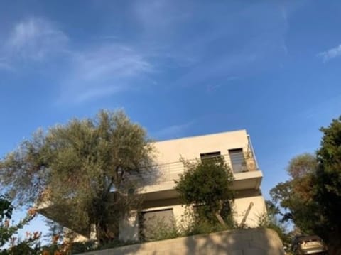 Patio, Garden, Canoeing, Hiking, Pets, Sea view, Meals, Breakfast, Parking