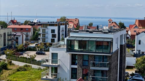 Property building, Day, Neighbourhood, Bird's eye view, City view, Sea view, Location