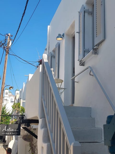 View (from property/room), Balcony/Terrace, Street view