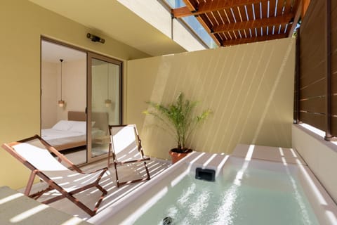Bedroom, Pool view, Swimming pool