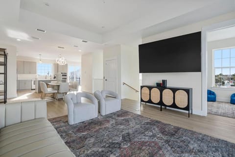 TV and multimedia, Living room, Seating area