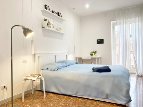 Photo of the whole room, Bedroom, towels, air conditioner
