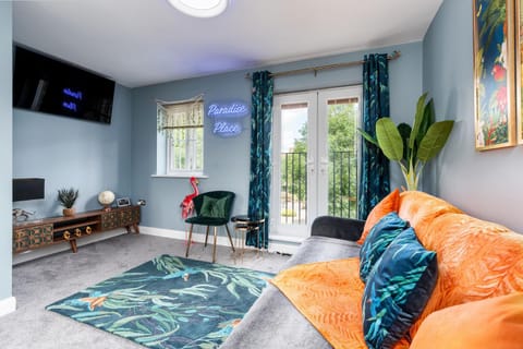 TV and multimedia, Living room, Seating area