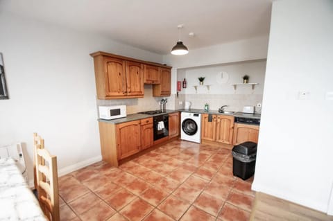 Cosy, Cute and Modern Apartment steps to the beach Apartment in County Donegal