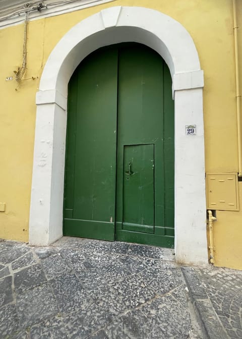 Property building, Internal: Not applicable to any particular room