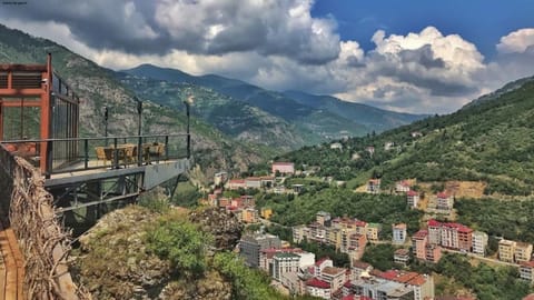 Nearby landmark, Day, Natural landscape, Bird's eye view, Mountain view