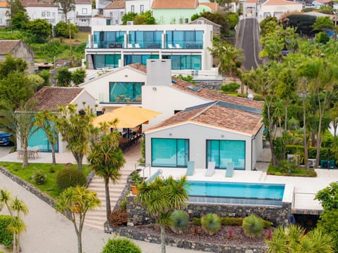 Property building, Day, Bird's eye view, Garden, Garden view, Pool view, Swimming pool