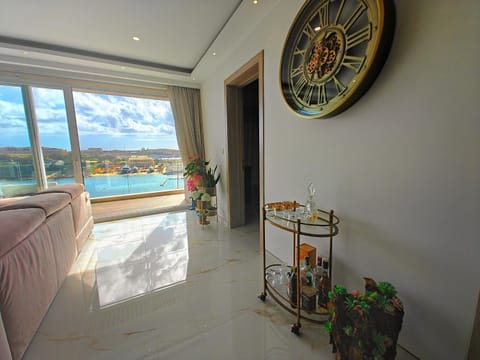 Living room, Sea view, Sea view, Sunrise, Sunset, minibar