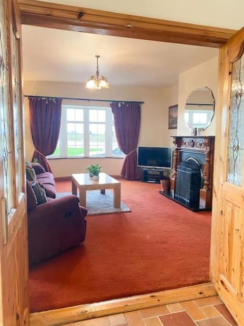 TV and multimedia, Seating area