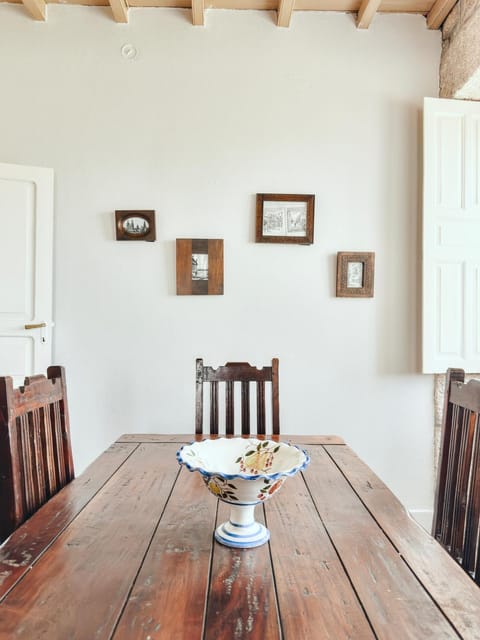 Casa do Mestre House in O Salnés