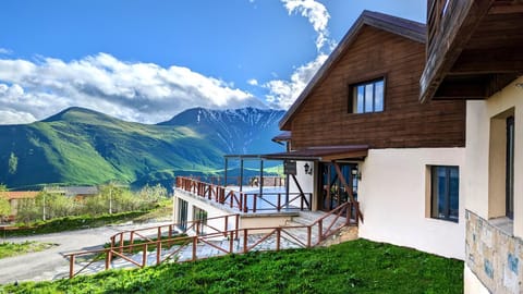 Property building, Day, Natural landscape, Summer, View (from property/room), Balcony/Terrace, Mountain view