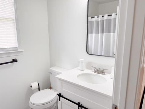 Aesthetic Home Near Ft Campbell House in Clarksville