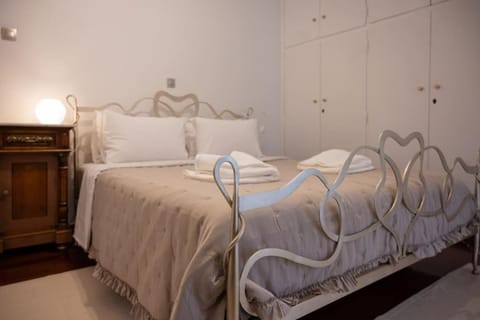 Magnolia Luxury Apartment by HSH Apartment in Nafplion