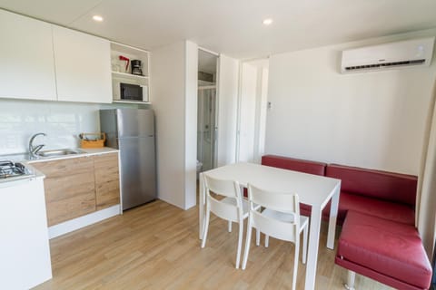 I Campi Wine Relais Mobile Homes Campground/ 
RV Resort in Lake Garda