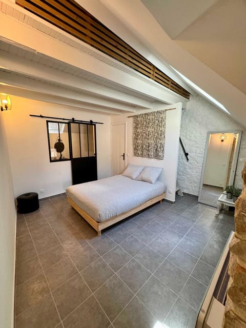 Nearby landmark, Landmark view, Landmark view