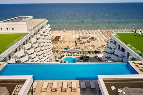 View (from property/room), Sea view, Swimming pool