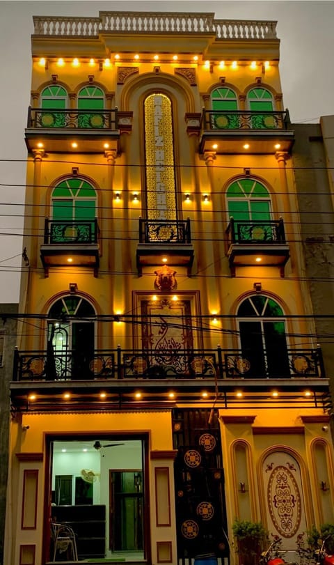 Property building, Facade/entrance, Night, Balcony/Terrace
