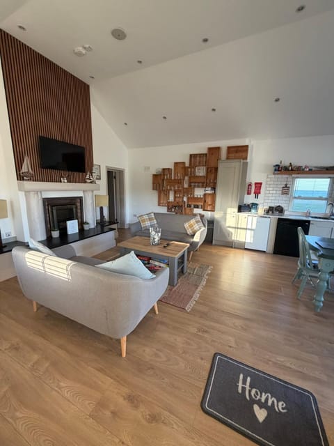 Beautiful Seaside Cottage Wicklow town House in Wicklow