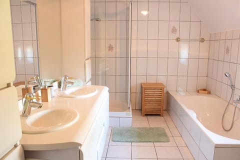 Doornhof, rustig gelegen vakantiehuis House in Flanders