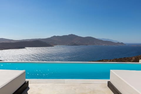 Nearby landmark, Day, Natural landscape, View (from property/room), Mountain view, Pool view, Sea view, Swimming pool