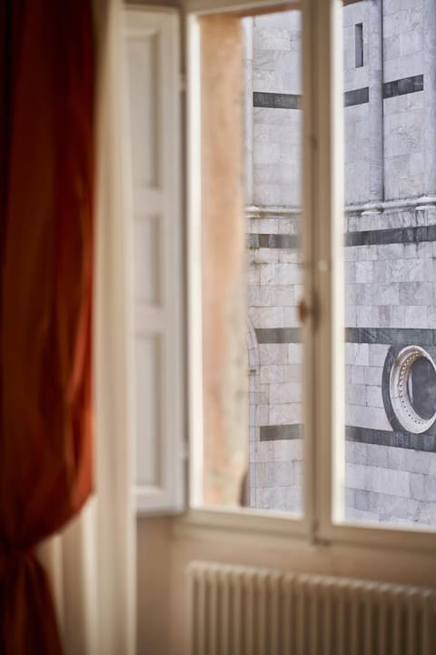 Nearby landmark, View (from property/room), City view