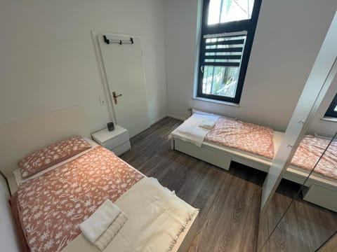 Bed, Photo of the whole room, Bedroom, internet, towels, wardrobe