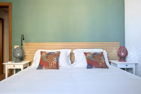 Bedroom, heating, air conditioner