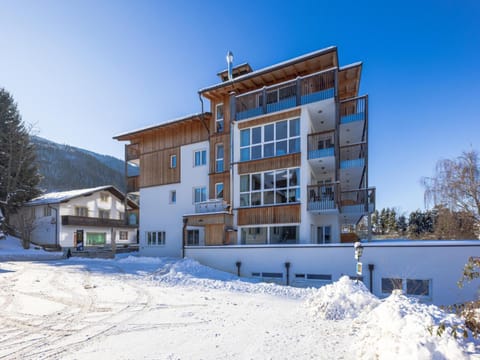 Property building, Winter