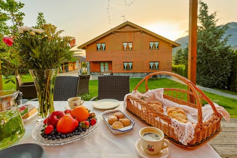 Natural landscape, BBQ facilities, Garden, Garden view, Breakfast